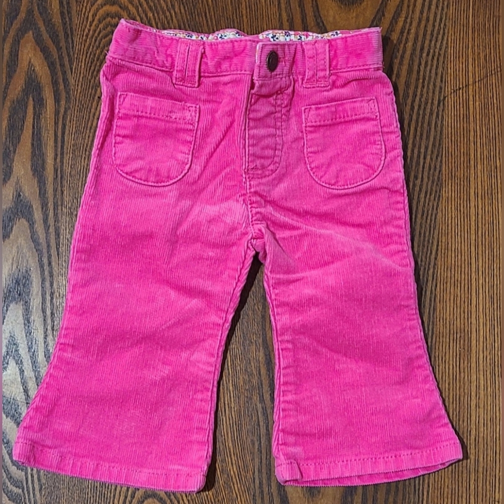 Carter's hot pink cordurory pants for baby girl, size 6M